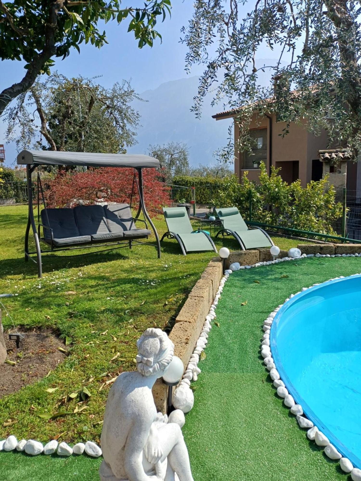 Oma Margareta Apartment Limone sul Garda Eksteriør billede