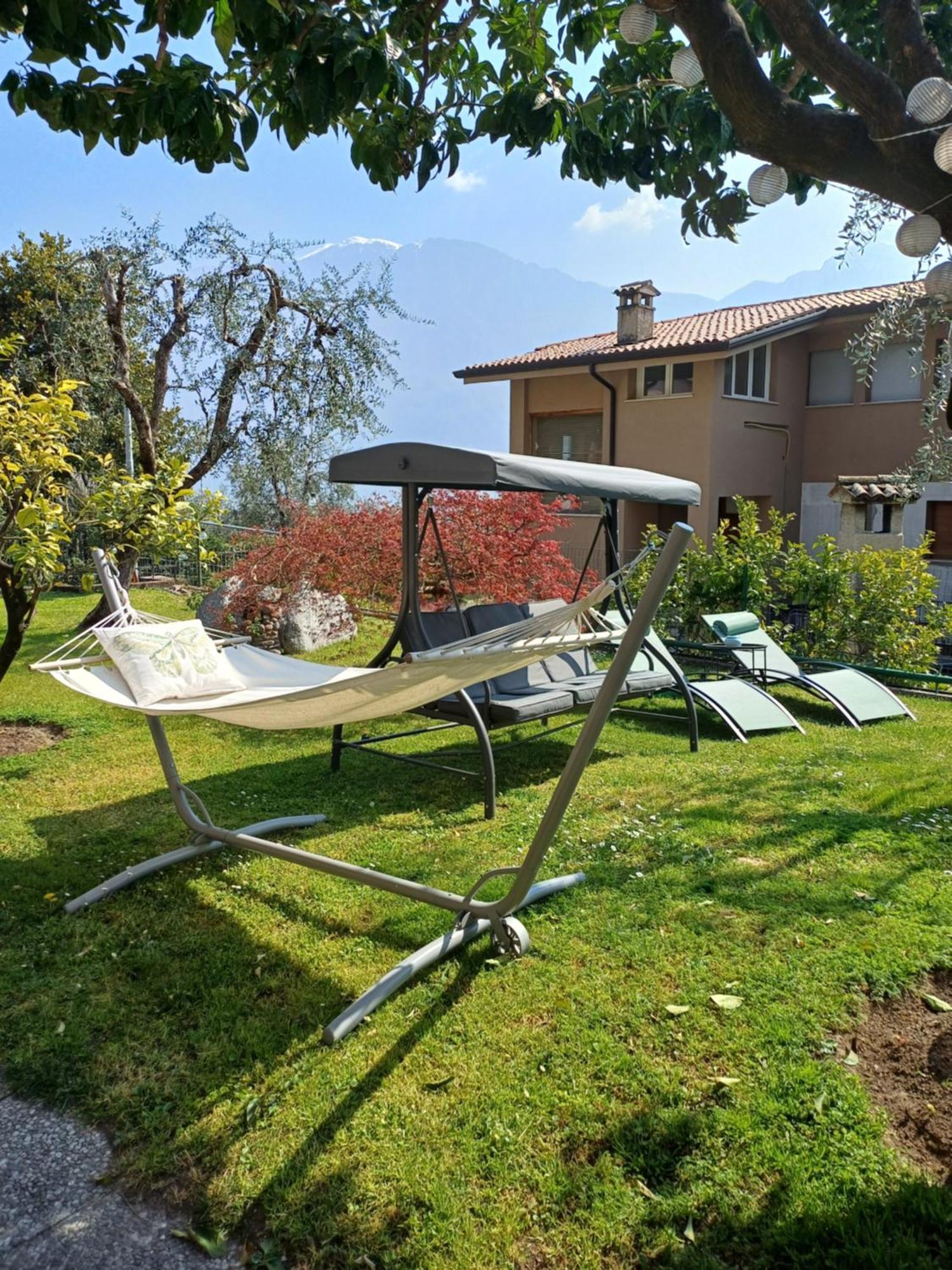 Oma Margareta Apartment Limone sul Garda Eksteriør billede